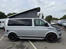 Volkswagen Transporter T6 Campervan - U534