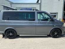 Volkswagen Transporter BiTDI BlueMotion Tech T30 Highline Combi Van 2.0 Automatic Diesel 2.0 4dr Van Automatic Diesel - U554