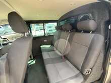 Volkswagen Transporter BiTDI BlueMotion Tech T30 Highline Combi Van 2.0 Automatic Diesel 2.0 4dr Van Automatic Diesel - U554