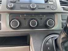 Volkswagen Transporter BiTDI BlueMotion Tech T30 Highline Combi Van 2.0 Automatic Diesel 2.0 4dr Van Automatic Diesel - U554
