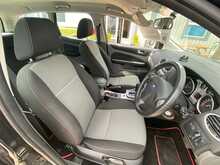 Ford Focus 1.6 Zetec Estate 5dr Petrol Automatic (159 g/km, 99 bhp) 1.6 5dr Car Manual Petrol - U561