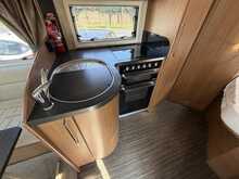 Autotrail Tracker FB  - U567