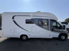 Autotrail Tracker FB  - U567