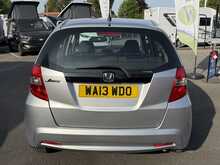 Honda Jazz 1.4 i-VTEC ES Hatchback 5dr Petrol Manual Euro 5 (99 ps) 1.4 5dr Car Manual Petrol - U578