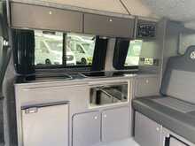 Volkswagen Transporter 2.0 TDI T28 Panel Van 4dr Diesel Manual L1 H1 (198 g/km, 83 bhp) - U610