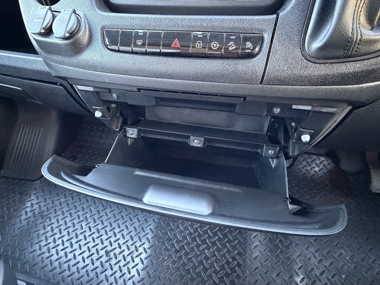 Used 2023 Pilote Evidence P696D Motorhome 2.2 Automatic Diesel For Sale ...