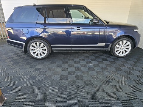 4.4 SD V8 Autobiography SUV 5dr Diesel Auto 4WD Euro 6 (s/s) (339 ps)