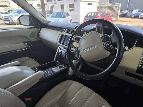 4.4 SD V8 Autobiography SUV 5dr Diesel Auto 4WD Euro 6 (s/s) (339 ps)