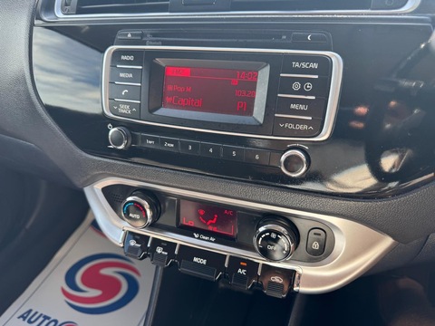 CRDi EcoDynamics SE Hatchback 1.1 Manual Diesel