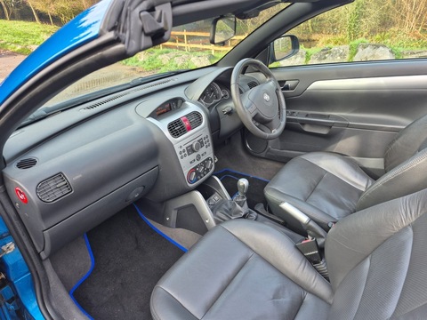 1.4i 16v Exclusiv Convertible 2dr Petrol Manual (a/c) (146 g/km, 89 bhp)