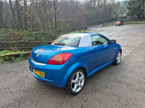1.4i 16v Exclusiv Convertible 2dr Petrol Manual (a/c) (146 g/km, 89 bhp)