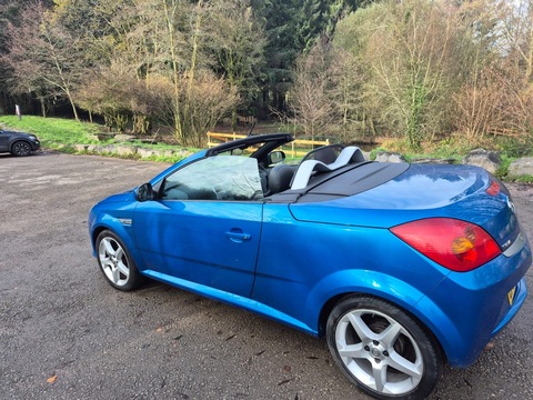 1.4i 16v Exclusiv Convertible 2dr Petrol Manual (a/c) (146 g/km, 89 bhp)