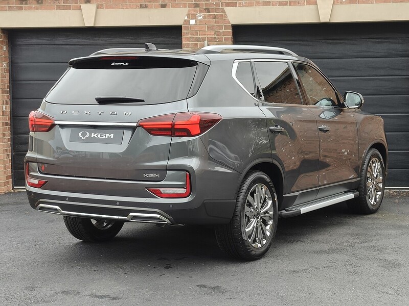 KGM Offer- 7.9% APR Finance 2.2 5dr Estate Automatic Diesel