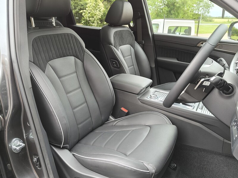 KGM Offer- 7.9% APR Finance 2.2 5dr Estate Automatic Diesel