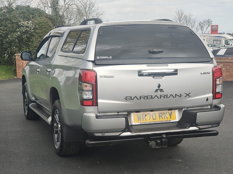 Mitsubishi 2.2 DI-D Barbarian X 2.2 Pickup Automatic Diesel