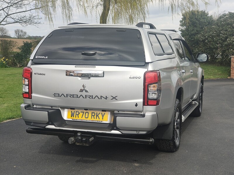 Mitsubishi 2.2 DI-D Barbarian X 2.2 Pickup Automatic Diesel