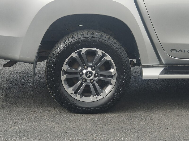 Mitsubishi 2.2 DI-D Barbarian X 2.2 Pickup Automatic Diesel