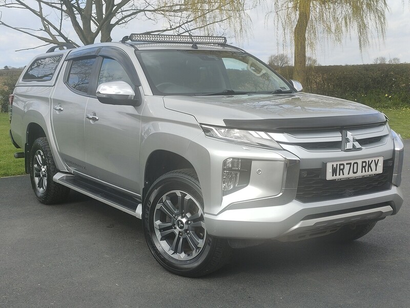 Mitsubishi 2.2 DI-D Barbarian X 2.2 Pickup Automatic Diesel