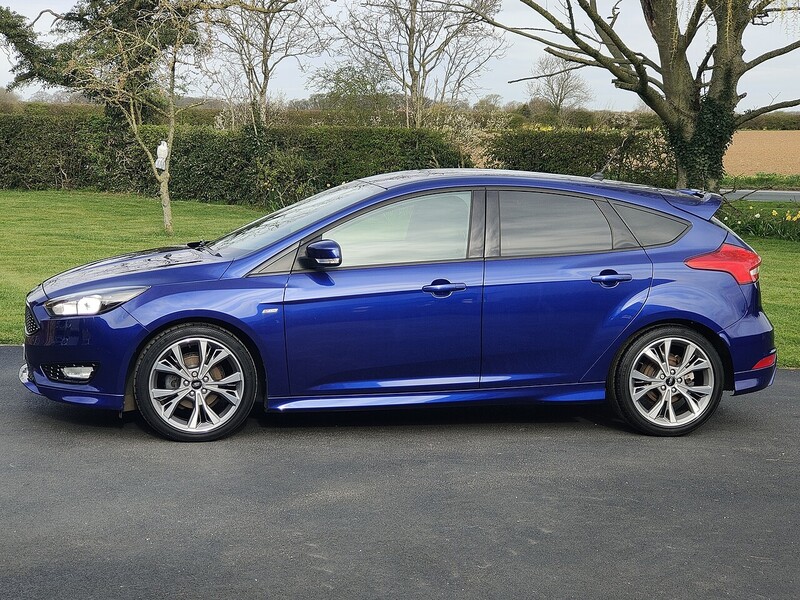 Ford 1.0T EcoBoost ST-Line Hatchback 5dr Petrol Manual Euro 6 (s/s) (125 ps)