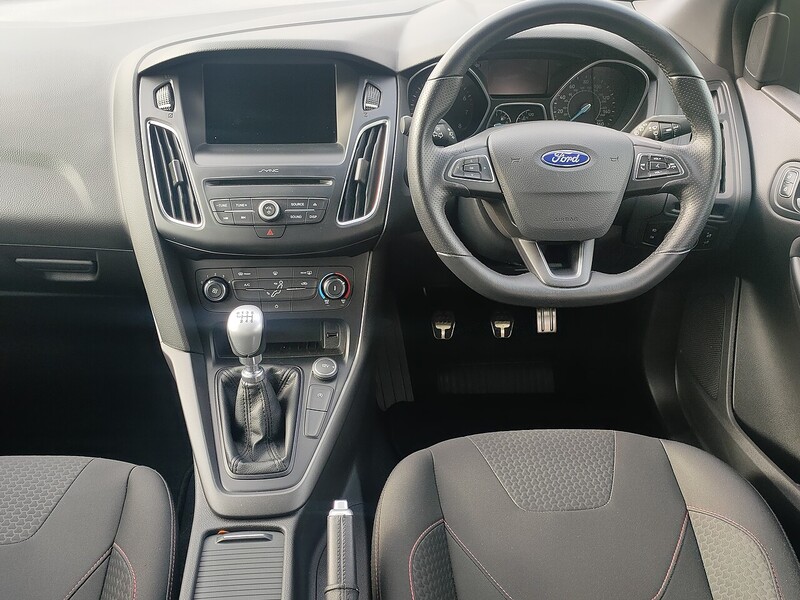 Ford 1.0T EcoBoost ST-Line Hatchback 5dr Petrol Manual Euro 6 (s/s) (125 ps)