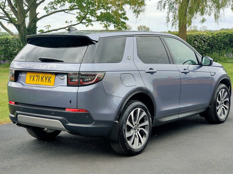 Land Rover 2.0 D200 MHEV SE SUV 5dr Diesel Auto 4WD Euro 6 (s/s) (204 ps)