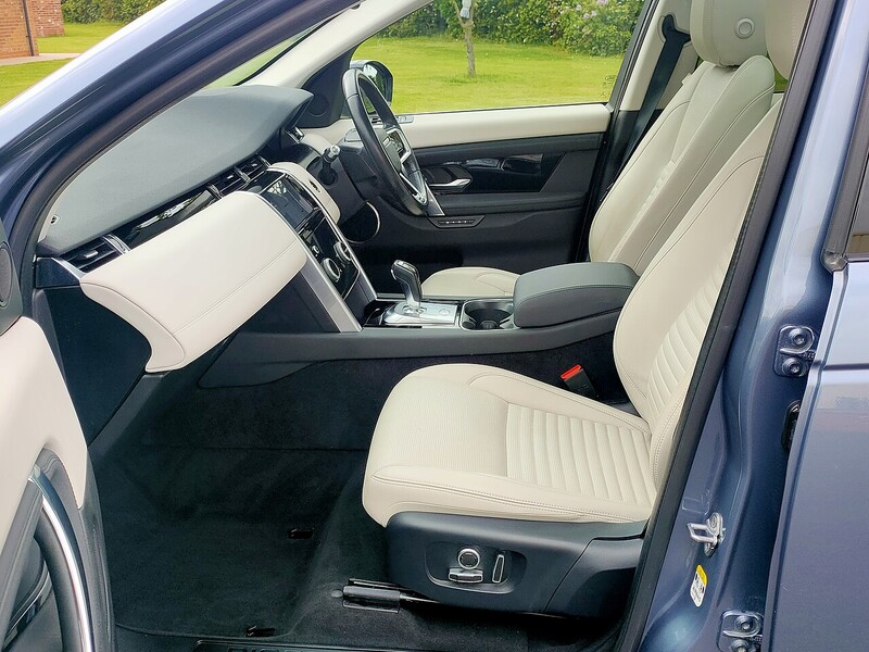 Land Rover 2.0 D200 MHEV SE SUV 5dr Diesel Auto 4WD Euro 6 (s/s) (204 ps)