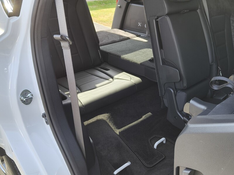 SsangYong Ultimate Plus 2.2 5dr SUV Automatic Diesel