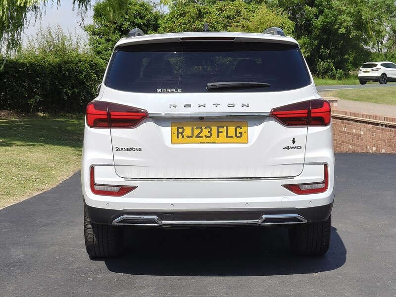 SsangYong Ultimate Plus 2.2 5dr SUV Automatic Diesel