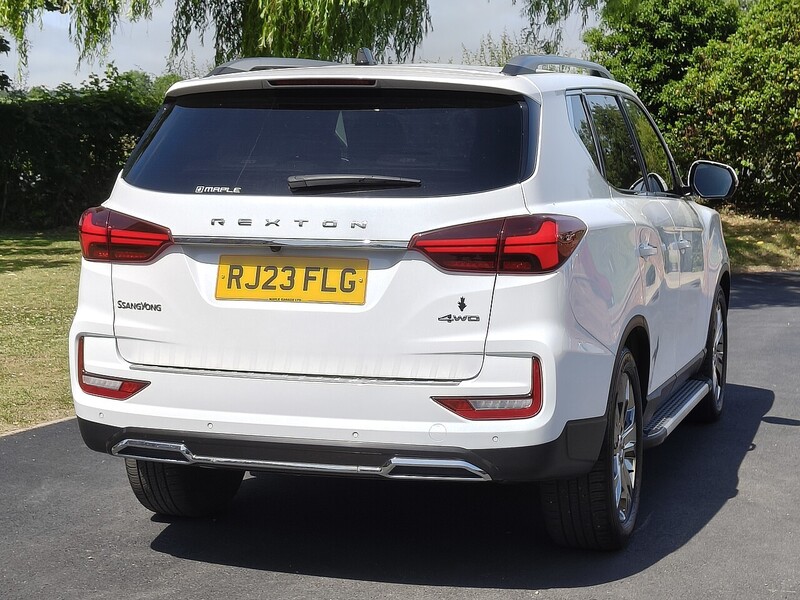 SsangYong Ultimate Plus 2.2 5dr SUV Automatic Diesel