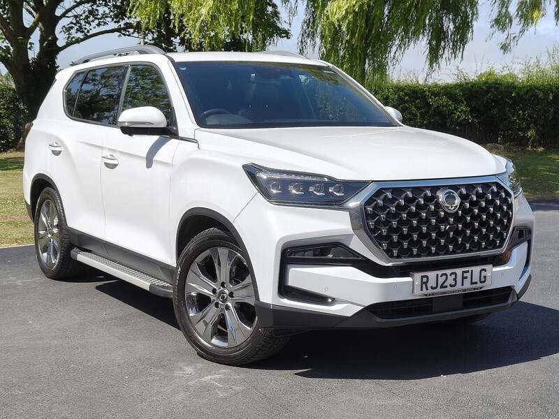 SsangYong Ultimate Plus 2.2 5dr SUV Automatic Diesel
