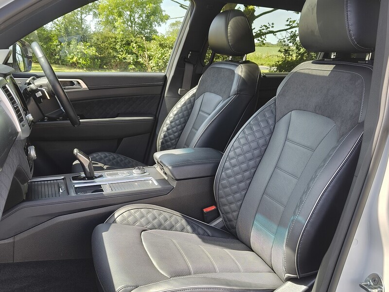 SsangYong Ultimate Plus 2.2 5dr SUV Automatic Diesel