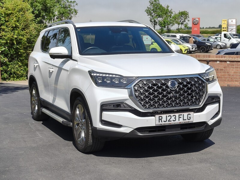 SsangYong Ultimate Plus 2.2 5dr SUV Automatic Diesel