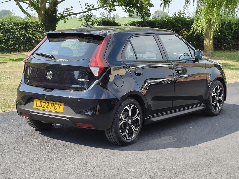 MG 1.5 VTi-TECH Exclusive Nav Hatchback 5dr Petrol Manual Euro 6 (s/s) (106 ps)