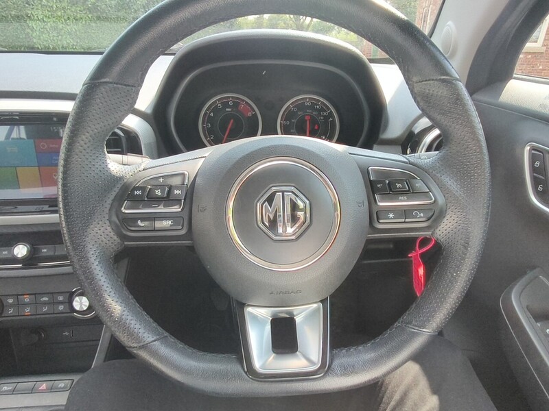 MG 1.5 VTi-TECH Exclusive Nav Hatchback 5dr Petrol Manual Euro 6 (s/s) (106 ps)