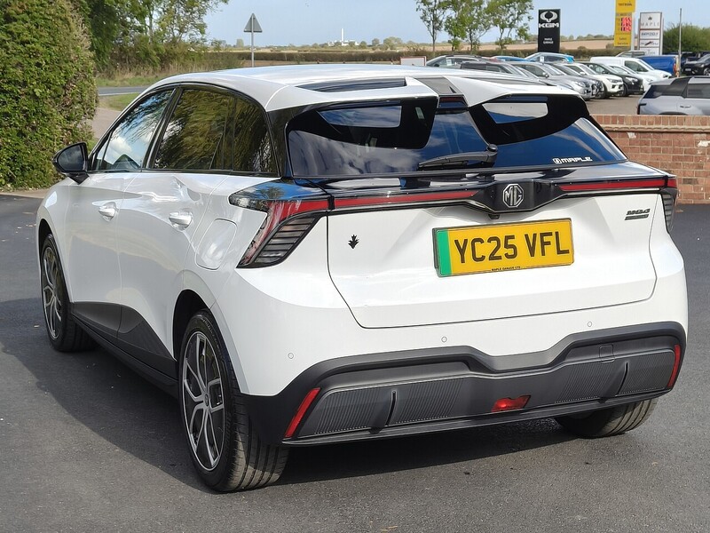 MG Trophy Long Range 64kWh 0.0 5dr Hatchback Automatic Electric