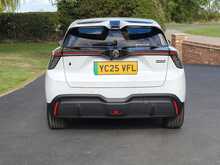 MG4 TROPHY 64KWH LONG RANGE
