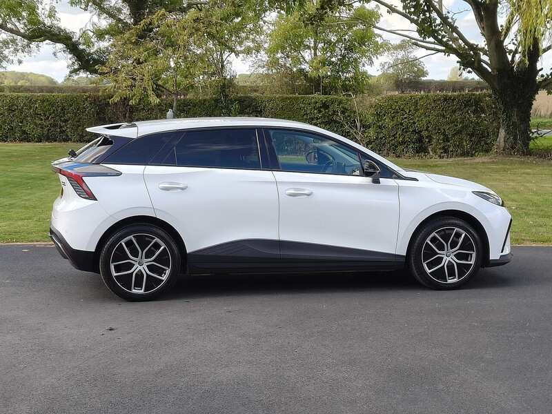 MG Trophy Long Range 64kWh 0.0 5dr Hatchback Automatic Electric