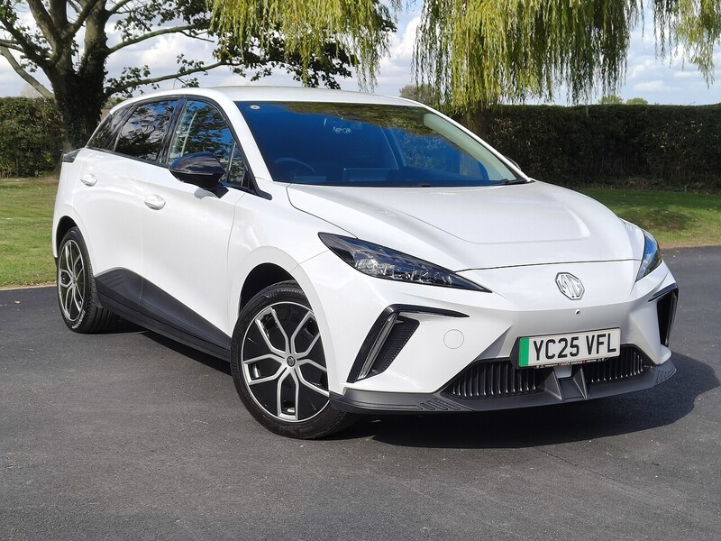 MG Trophy Long Range 64kWh 0.0 5dr Hatchback Automatic Electric