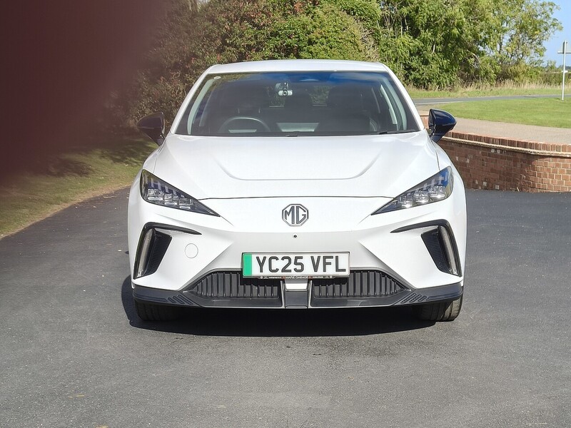 MG Trophy Long Range 64kWh 0.0 5dr Hatchback Automatic Electric