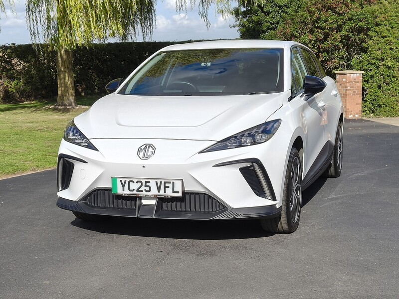 MG Trophy Long Range 64kWh 0.0 5dr Hatchback Automatic Electric