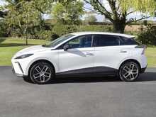MG4 TROPHY 64KWH LONG RANGE