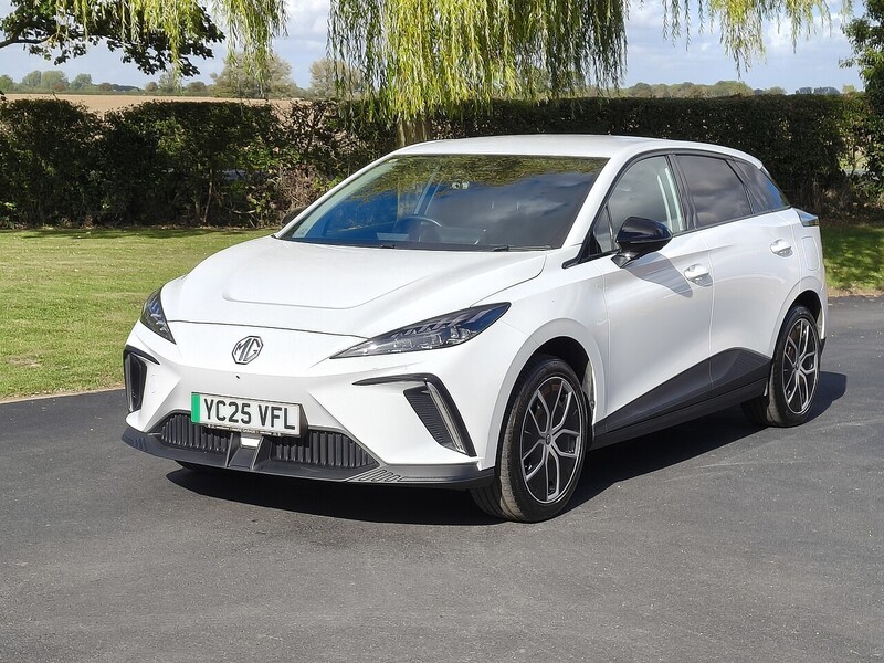 MG Trophy Long Range 64kWh 0.0 5dr Hatchback Automatic Electric