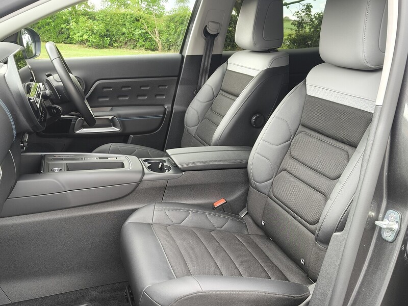 Citroen 1.2 PureTech MHEV MAX 1.2 5dr SUV Automatic Petrol Hybrid