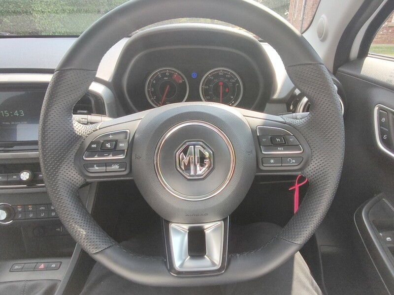 MG 1.5 VTi-TECH Exclusive Nav Hatchback 5dr Petrol Manual Euro 6 (s/s) (106 ps)