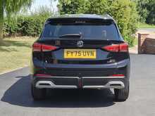 MG ZS Trophy Hybrid+