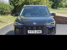 MG ZS Trophy Hybrid+