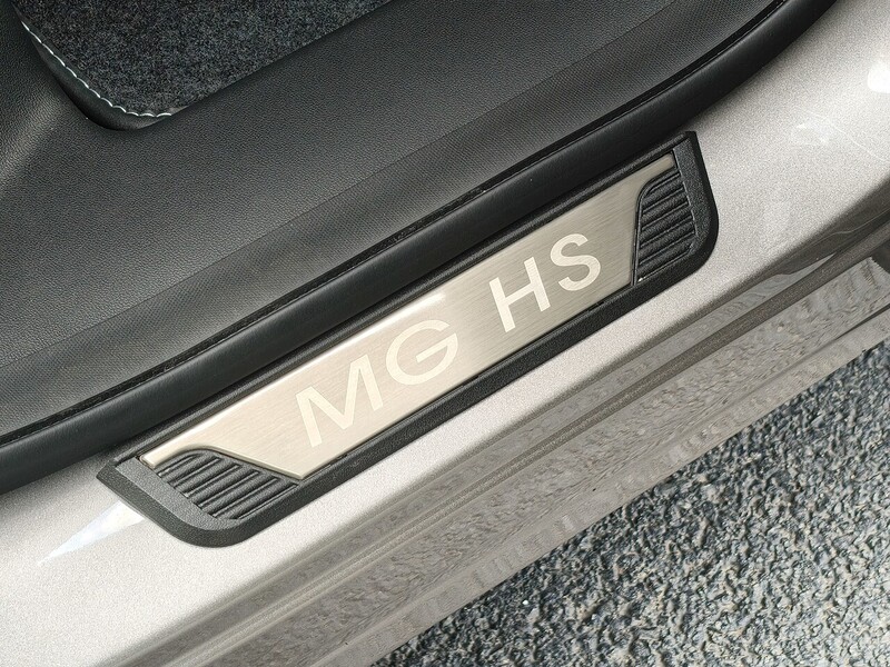MG Trophy Hybrid+ 1.5 5dr SUV Automatic Petrol Hybrid