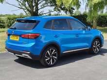MG ZS Trophy Hybrid+