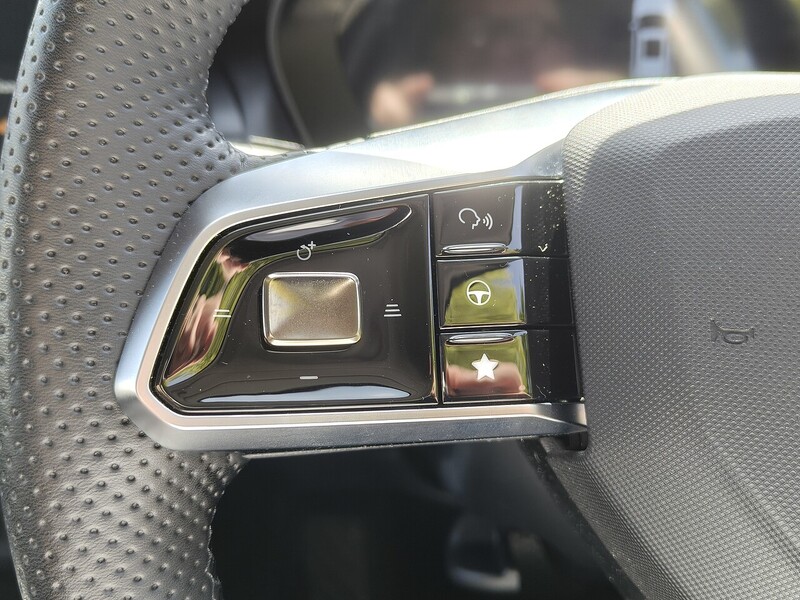 MG 1.5 Hybrid+ Trophy SUV 5dr Petrol Hybrid Auto Euro 6 (s/s) (196 ps)