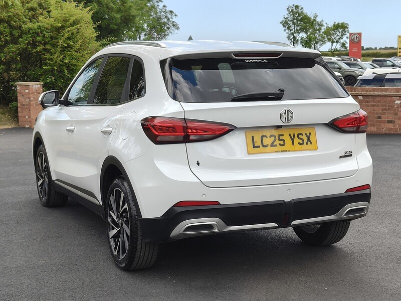 MG Hybrid+ Trophy 1.5 5dr SUV Automatic Petrol Hybrid